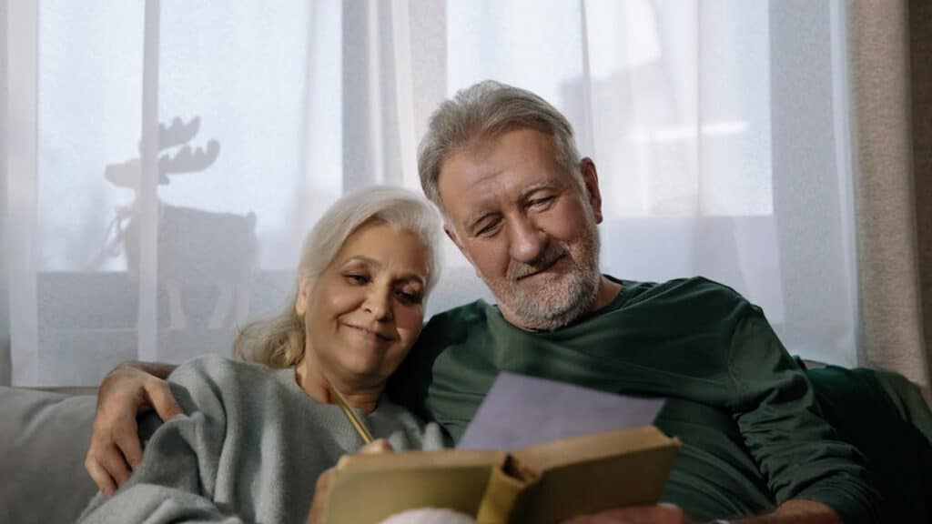 A couple reviewing their Medicare options.